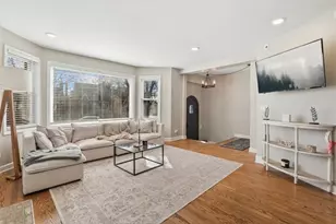 6052 W Eddy St, Chicago, IL 60634 - Photo 4