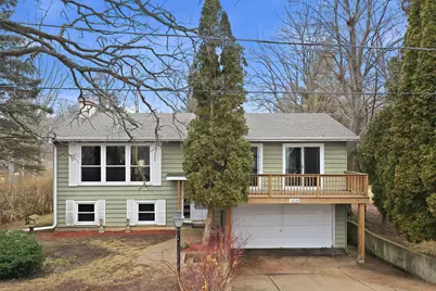 4519 W Shore Drive, Wonder Lake, IL 60097 - Photo 1