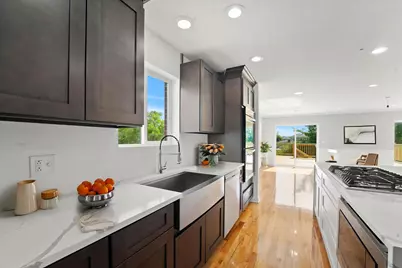 [Address not provided], Phoenix, IL 60426 - Photo 10