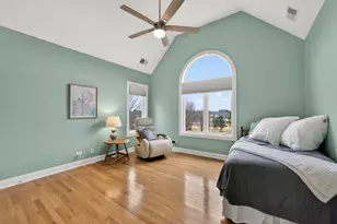 38W509 Golfview Ct, Saint Charles, IL 60175 - Photo 54