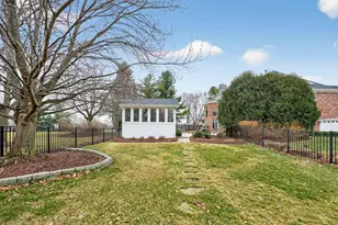 38W509 Golfview Ct, Saint Charles, IL 60175 - Photo 84