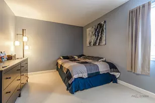 379 E Rimini Ct, Palatine, IL 60067 - Photo 8