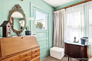 814 N River Rd, McHenry, IL 60051 - Photo 2