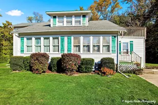 814 N River Rd, McHenry, IL 60051 - Photo 1