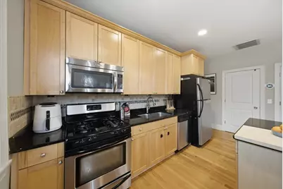 7633 N Greenview Avenue #3W, Chicago, IL 60626 - Photo 2