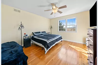 340 Manning Drive, Dekalb, IL 60115 - Photo 10