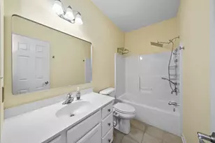 340 Manning Dr, Dekalb, IL 60115 - Photo 12