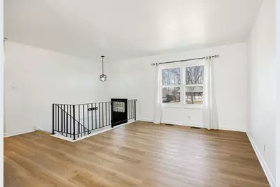 160 Galewood Drive, Bolingbrook, IL 60440 - Photo 2