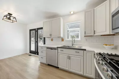 160 Galewood Drive, Bolingbrook, IL 60440 - Photo 4