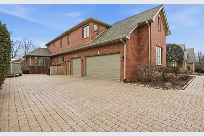 8032 Kirkcaldy Court, Palos Heights, IL 60463 - Photo 4