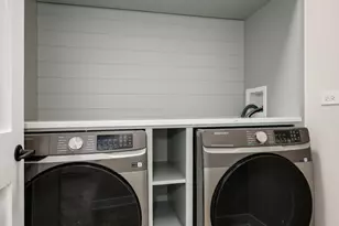 2225 W Carmen Ave, Chicago, IL 60625 - Photo 32