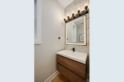 2225 W Carmen Avenue, Chicago, IL 60625 - Photo 10