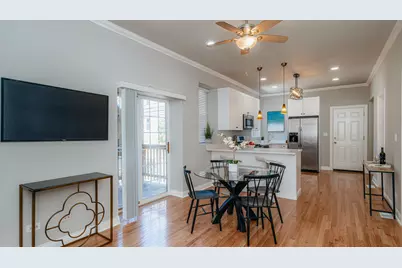 3710 W Wrightwood Avenue #2D, Chicago, IL 60647 - Photo 6