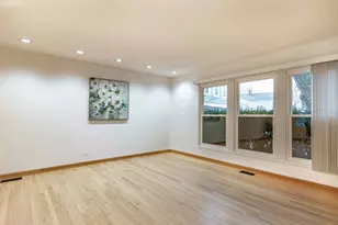 1265 Devonshire Rd, Buffalo Grove, IL 60089 - Photo 10