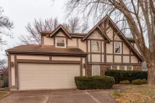 1265 Devonshire Rd, Buffalo Grove, IL 60089 - Photo 2