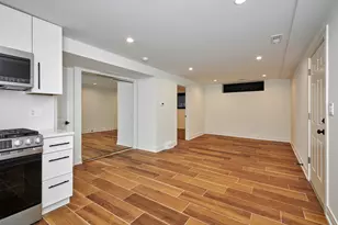 5200 N Winthrop Ave, Chicago, IL 60640 - Photo 6