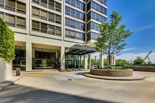 360 E Randolph St, Chicago, IL 60601 - Photo 10