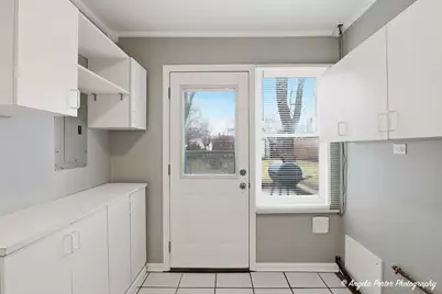 127 S Hawthorne Boulevard, Mundelein, IL 60060 - Photo 18