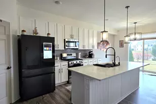 4204 Chelsea Mnr Cir, Aurora, IL 60504 - Photo 6