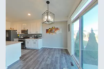 4204 Chelsea Manor Circle, Aurora, IL 60504 - Photo 8