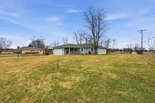 1116 Davison St, Joliet, IL 60433 - Photo 2