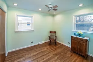 4715 W Lake Ave, Glenview, IL 60025 - Photo 10