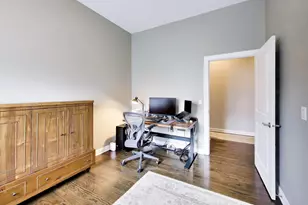 663 W Barry Ave, Chicago, IL 60657 - Photo 18