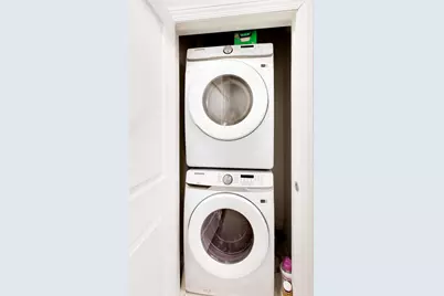 663 W Barry Avenue #4C, Chicago, IL 60657 - Photo 20