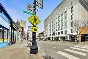 663 W Barry Ave, Chicago, IL 60657 - Photo 32