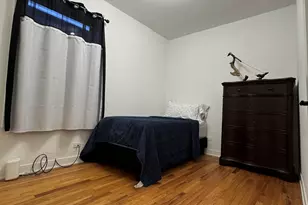 7804 S Paxton Ave, Chicago, IL 60649 - Photo 4