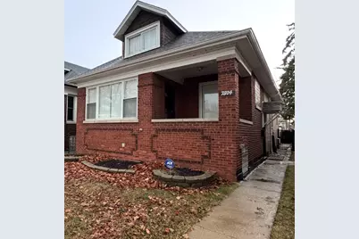 7804 S Paxton Avenue, Chicago, IL 60649 - Photo 1