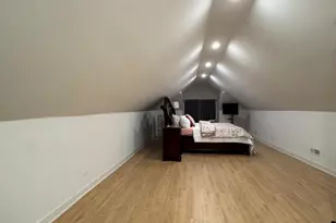 7804 S Paxton Ave, Chicago, IL 60649 - Photo 18