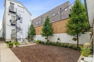 2459 N Clybourn Ave, Chicago, IL 60614 - Photo 10
