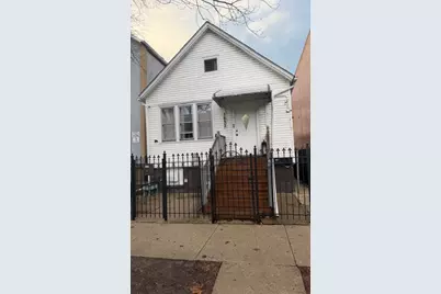 1633 N Artesian Avenue, Chicago, IL 60647 - Photo 1