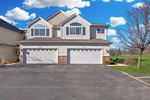 551 S Jade Ln, Round Lake, IL 60073 - Photo 1