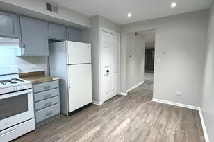 7875 N Caldwell Ave, Niles, IL 60714 - Photo 12