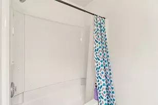 353 Gregory St, Aurora, IL 60504 - Photo 20