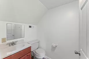 319 E Orleans St, Paxton, IL 60957 - Photo 26