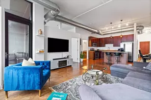 740 W Fulton St, Chicago, IL 60661 - Photo 10