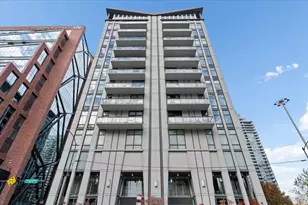 740 W Fulton St, Chicago, IL 60661 - Photo 1