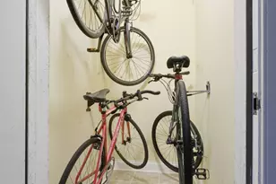 664 W Aldine Ave, Chicago, IL 60657 - Photo 26