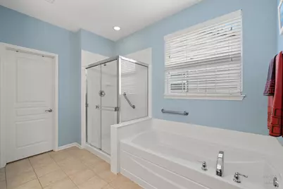 [Address not provided], Elgin, IL 60124 - Photo 30