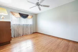 8832 Pleasant Ave, Hickory Hills, IL 60457 - Photo 22