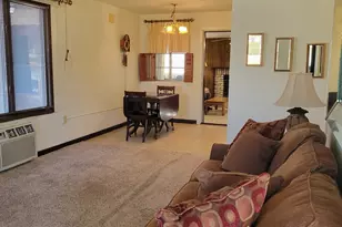 3618 15th Ave Ct, Moline, IL 61265 - Photo 6