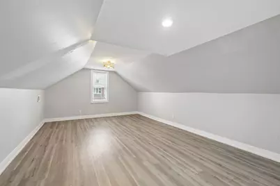 8224 S Saginaw Avenue, Chicago, IL 60617 - Photo 2