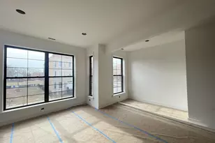 2852 W Polk St, Chicago, IL 60612 - Photo 4