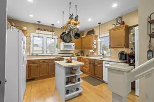 114 S Elm St, Mount Prospect, IL 60056 - Photo 14