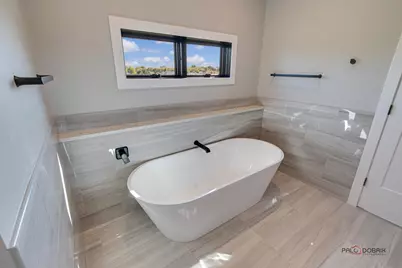 235 Plainfield Court, Vernon Hills, IL 60061 - Photo 10