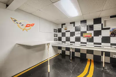 880 Bemis Road, Glen Ellyn, IL 60137 - Photo 30