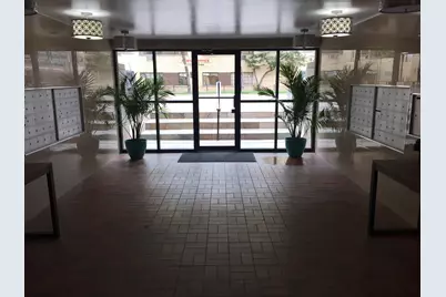 1025 W Hollywood Avenue #502, Chicago, IL 60660 - Photo 2